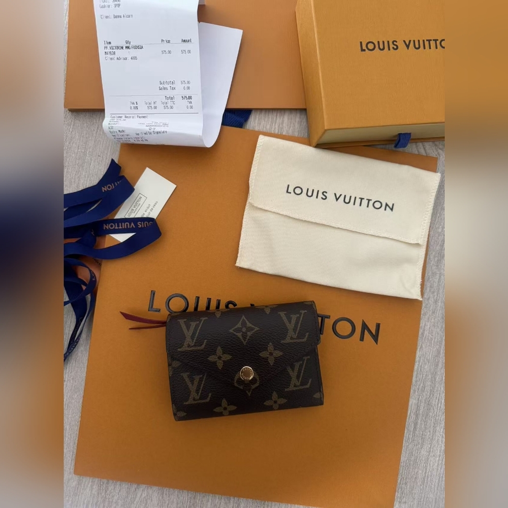Louis Vuitton Victorine Wallet
